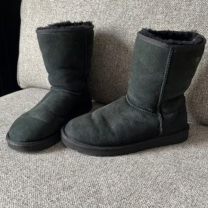 UGG Classic Short Boots